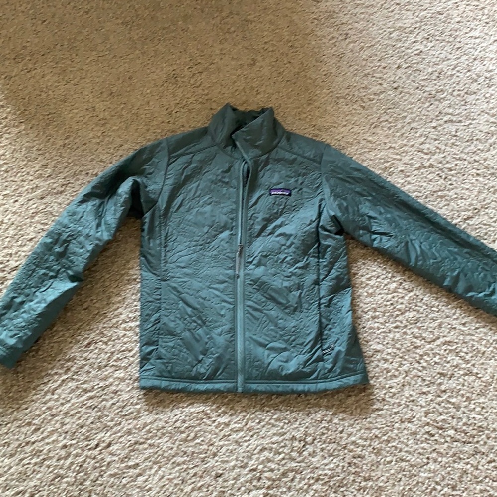Patagonia women’s small bomber jacket, windbreaker, quilted design